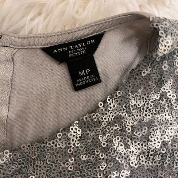 Ann Taylor | Sequin Tank | Metallic Silver | Womens Medium Petite - Picture 3 of 5